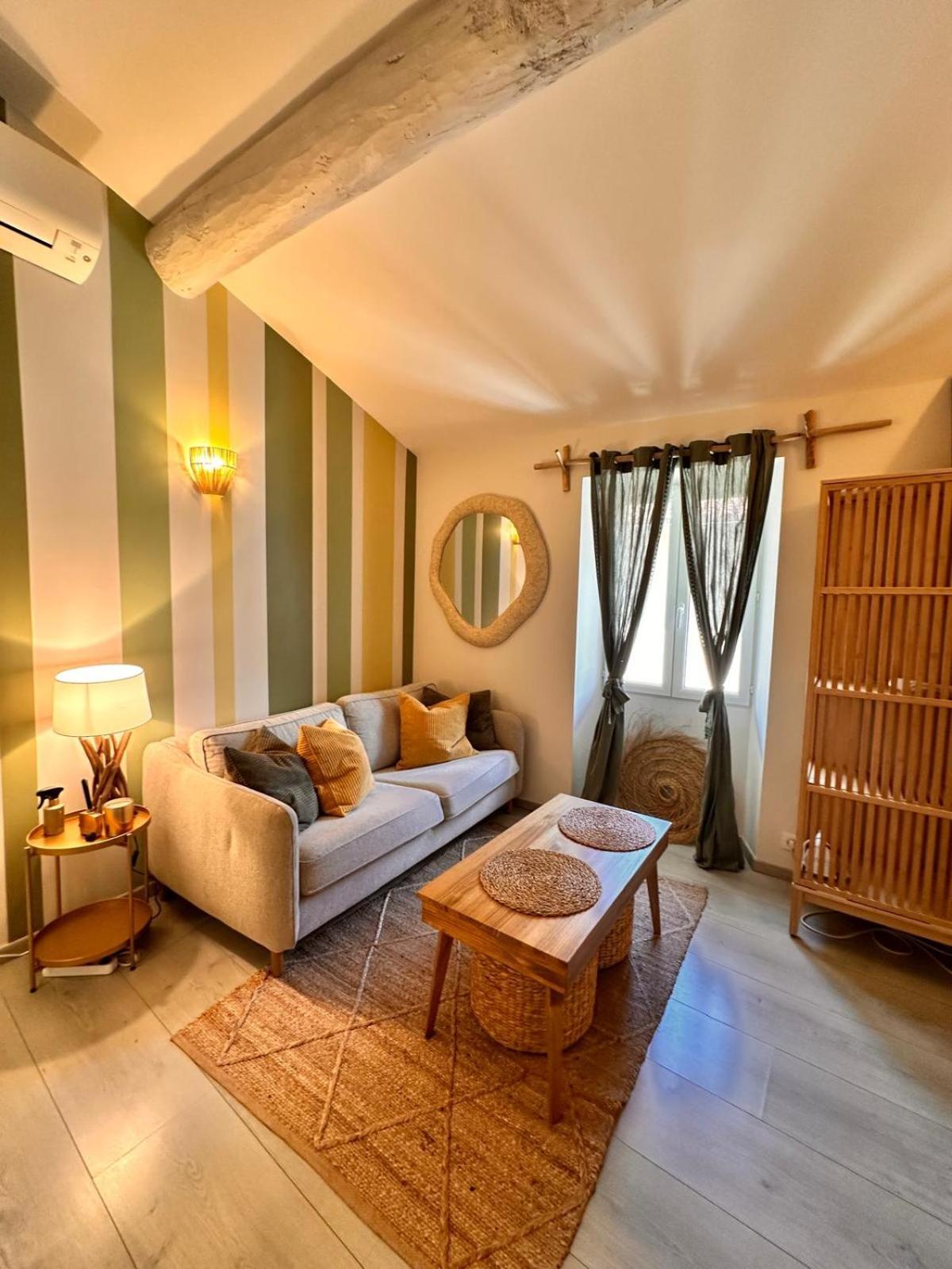 Cozy Studio Le Cedre, Port De Saint Tropez מראה חיצוני תמונה